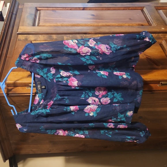Jessica Simpson Tops - Jessica Simpson‎ top